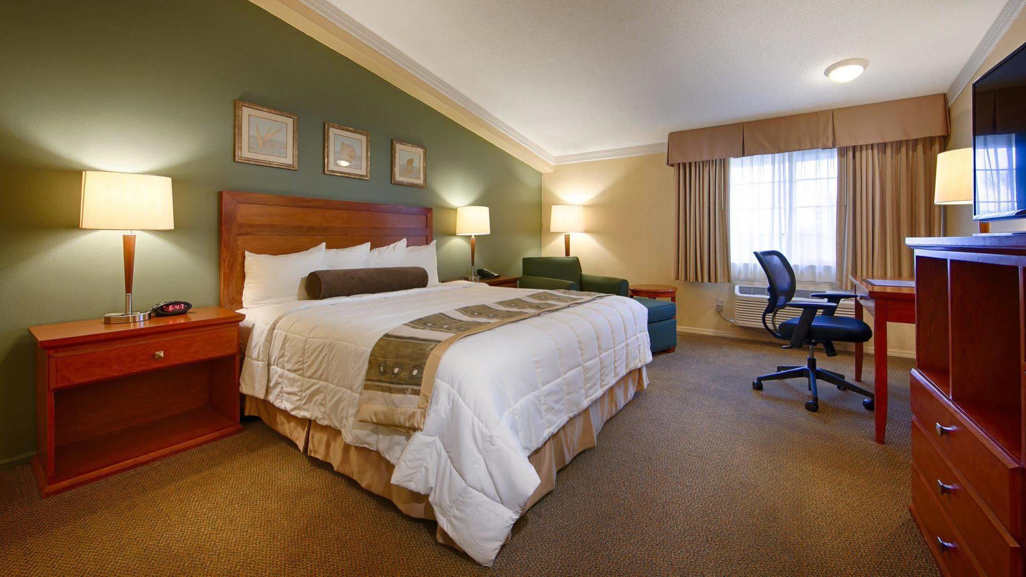 Best Western Plus Hill House Бейкерсфилд Экстерьер фото